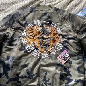 Camo bomber
